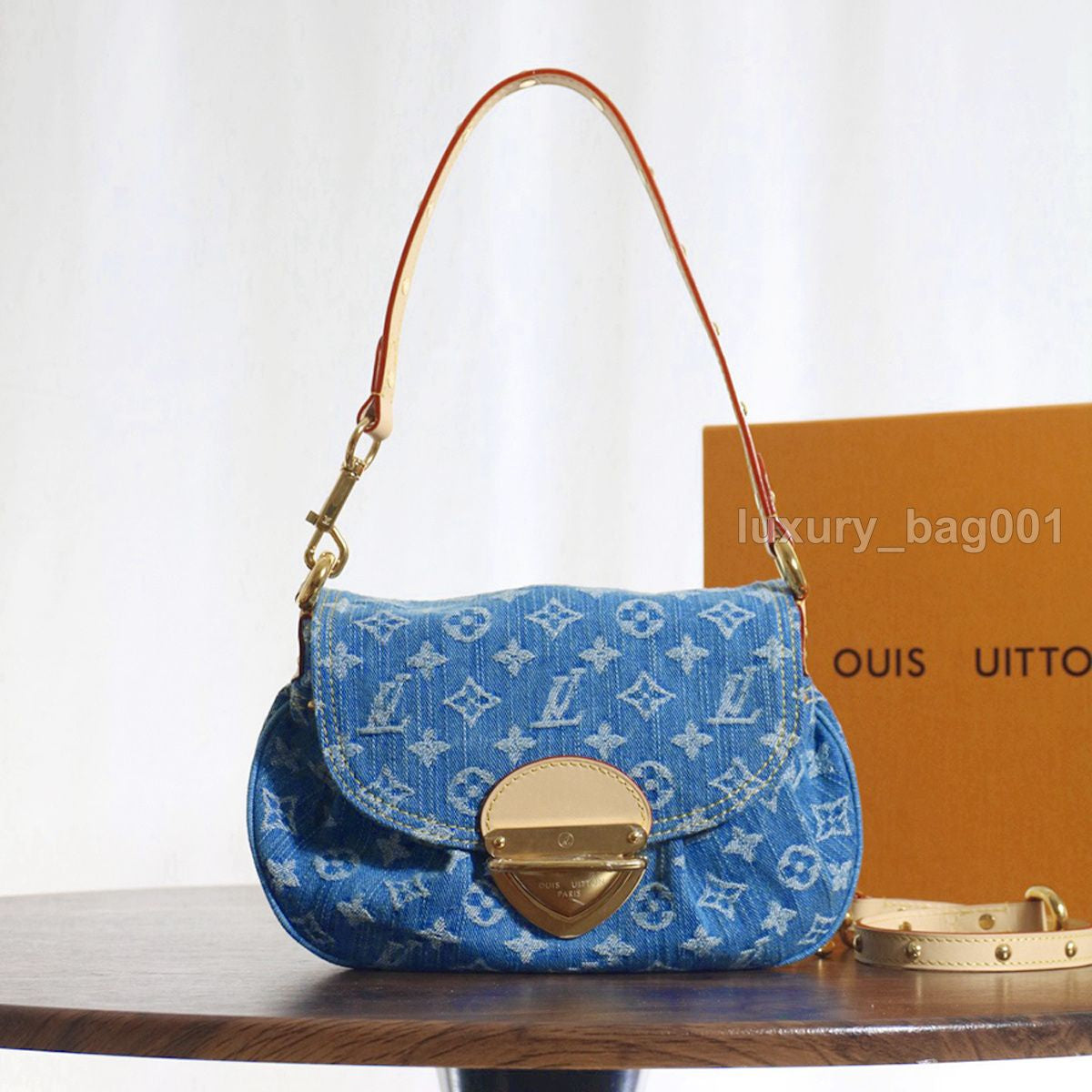 Designer Bag 0Ntheg0 Tote Bag Luxury Bag Two-Color Beach Bag Shoulder Bag High Quality Women'S Handbag Purses Cowhide Leather Crossbody Bag Women Mini Bag Shopping Bag